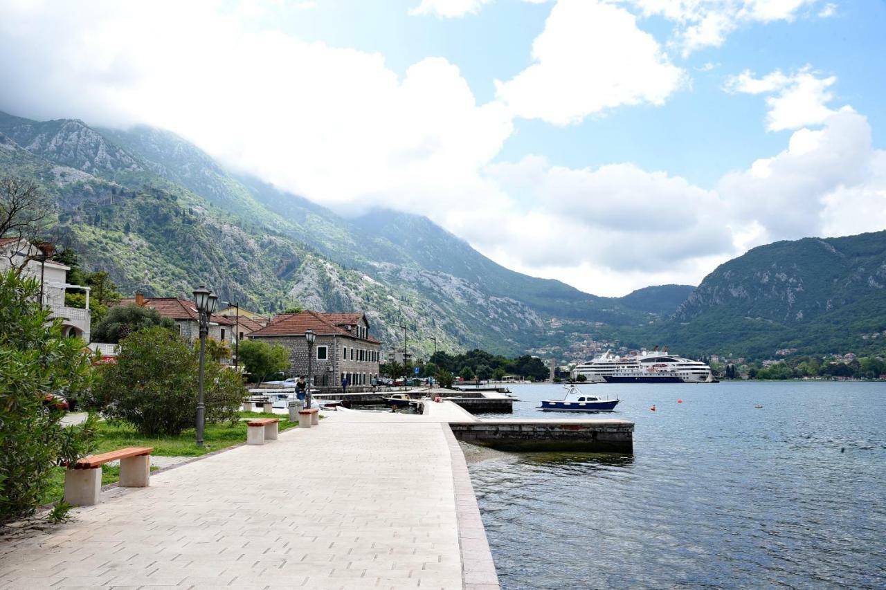 Apartments Martiva Kotor Exterior photo